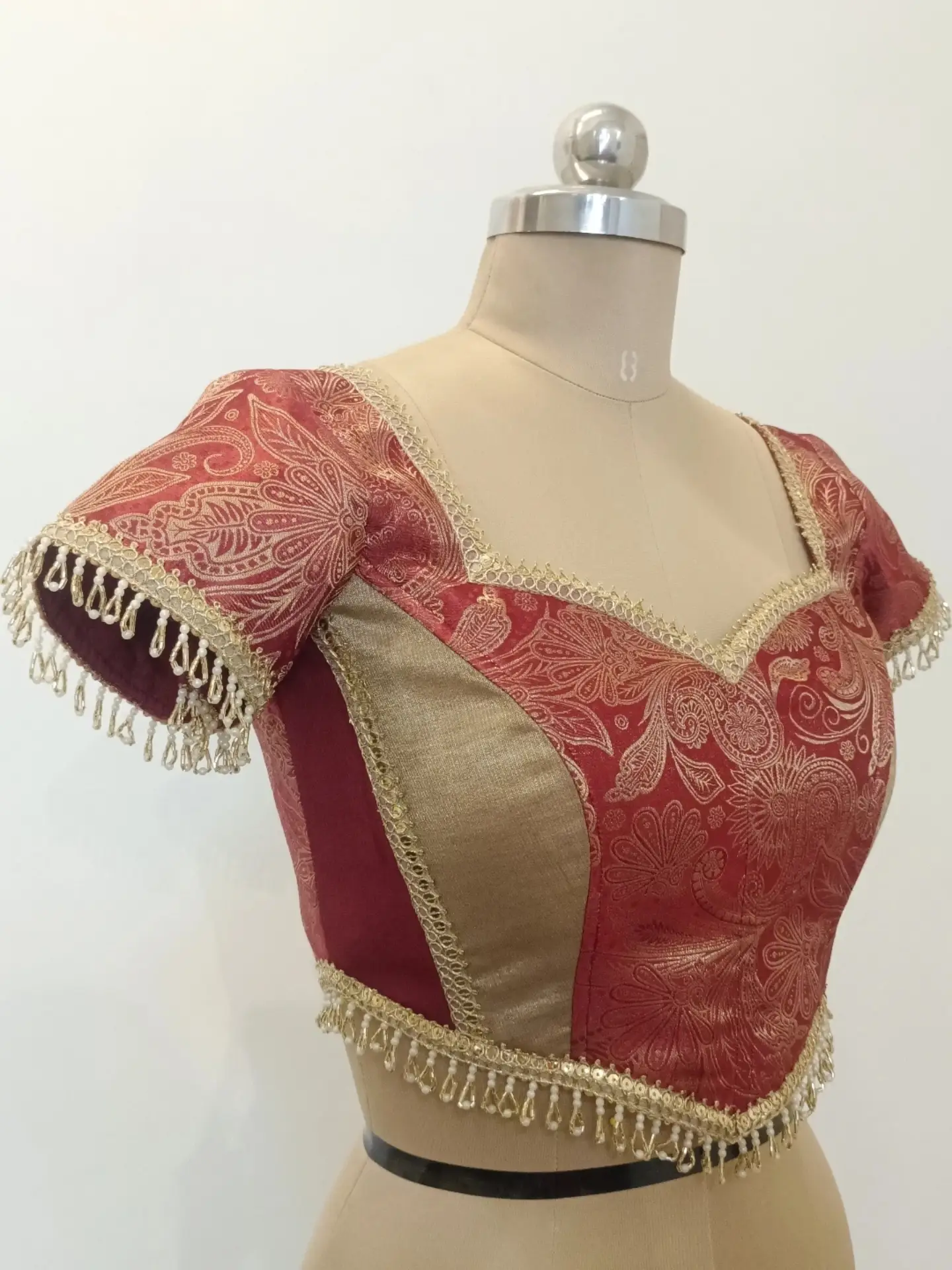 Contemporary blouse with luxurious jacquard and soft gold accents